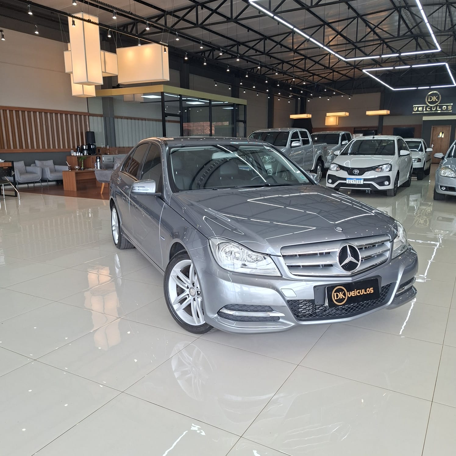 MERCEDES-BENZ C-180 CLASSIC 2012 - Imagem 2