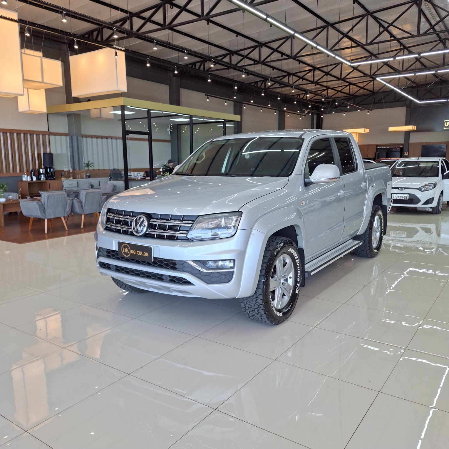 AMAROK HIGHLINE 4X4 DIESEL 2018 - Imagem 3