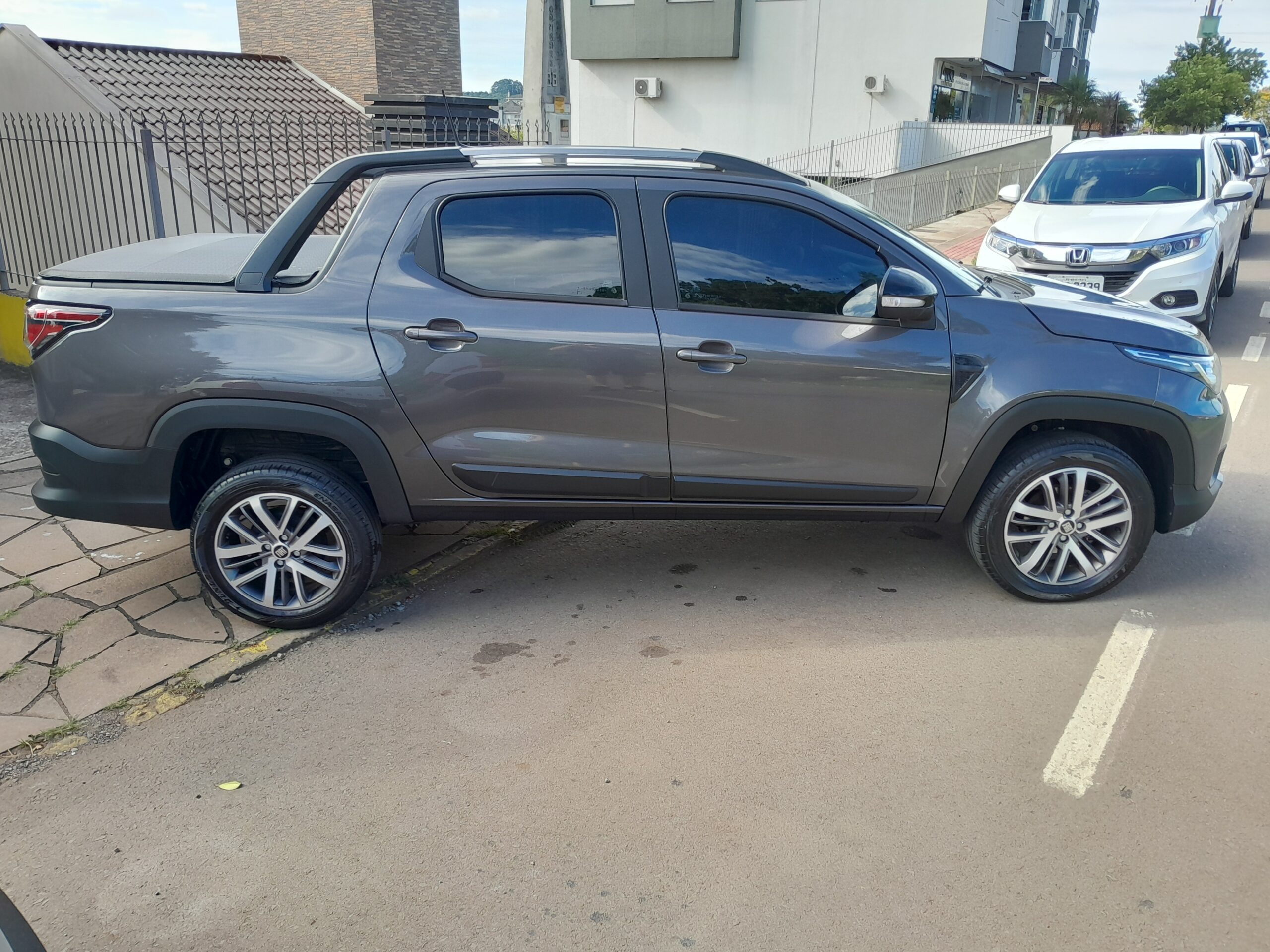 Strada 1.3 CD Volcano - Imagem 6