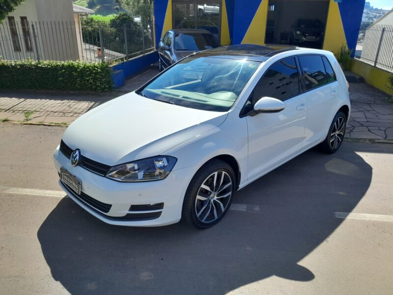 Golf 1.4 Turbo com teto