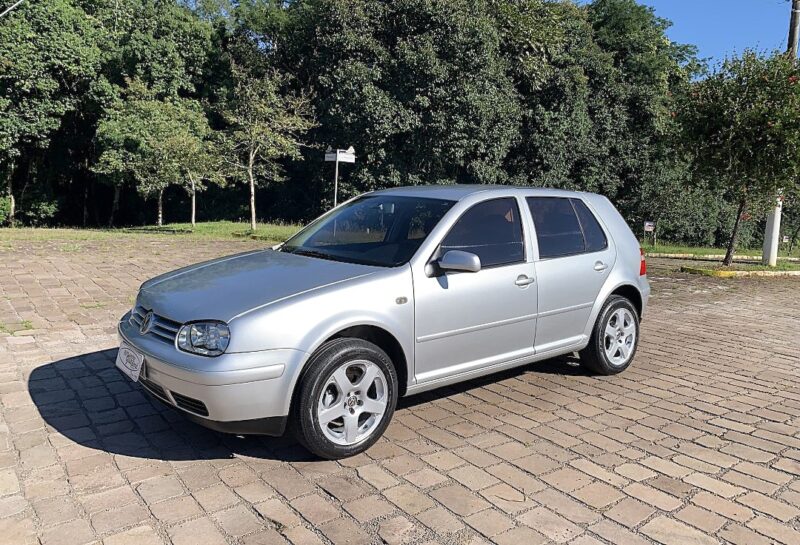 GOLF 1.6 MI FLASH 8V FLEX 4P MANUAL