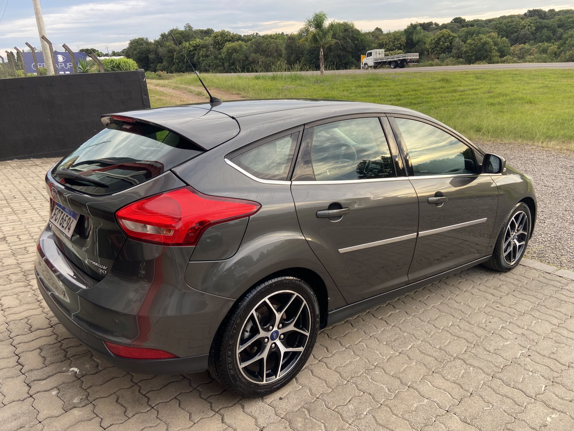 FOCUS HATCH TITANIUM